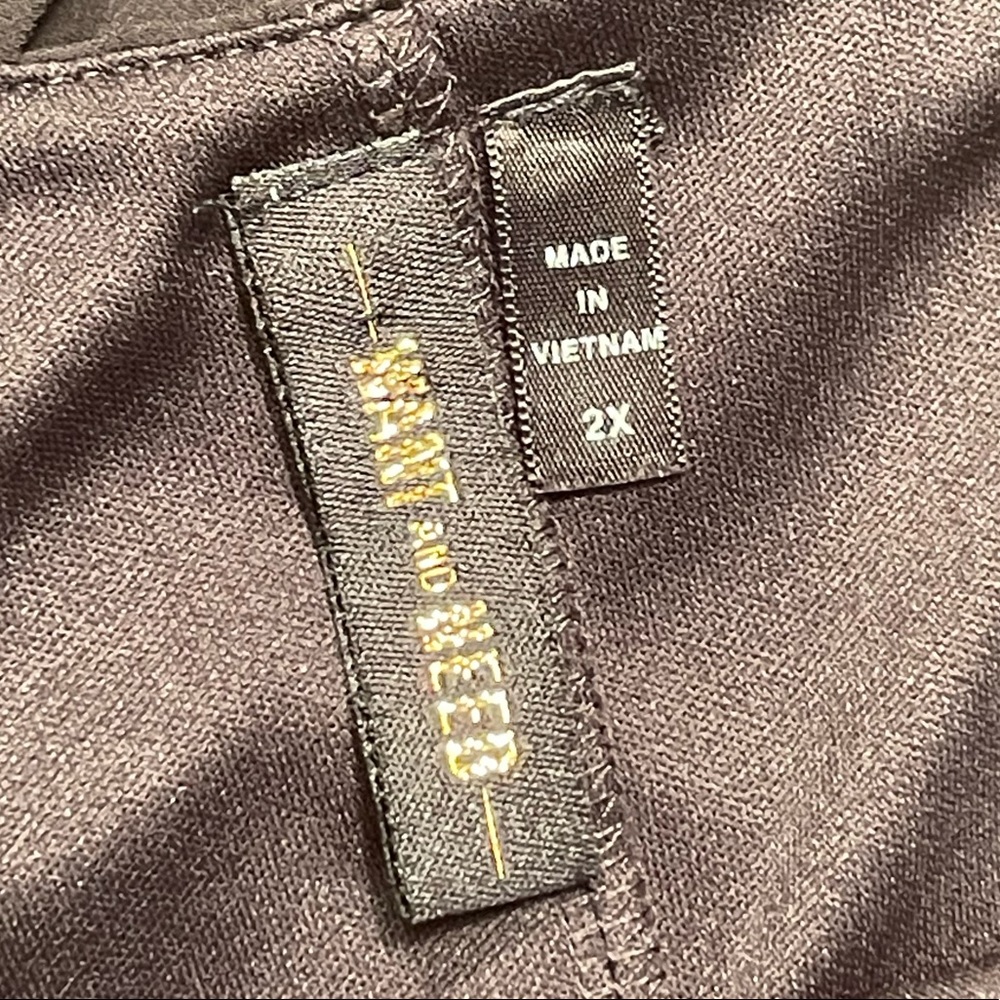 ❌SOLD❌Like NEW Want & Need Black Shift Dress w Sleeves and Lattice Back Accent - Picture 5 of 7